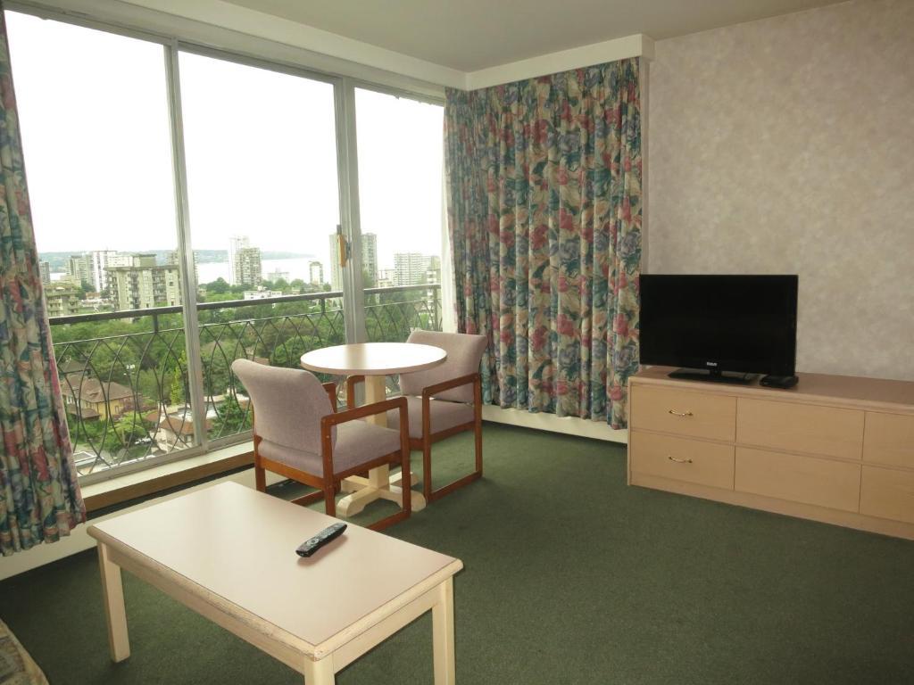 Tropicana Suite Hotel Vancouver Bilik gambar