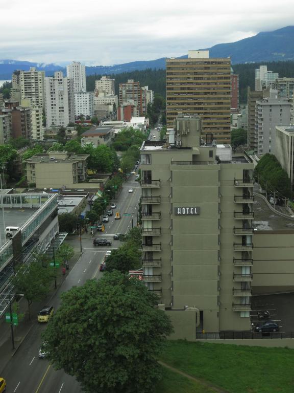 Tropicana Suite Hotel Vancouver Bilik gambar